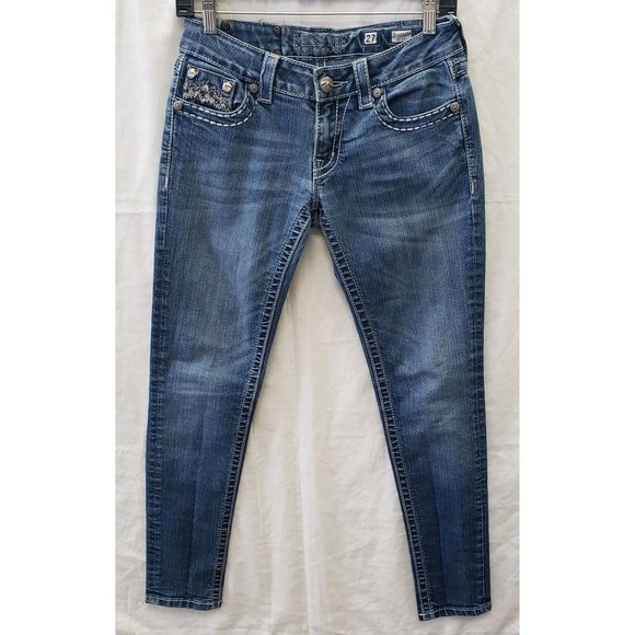 Miss Me Jeans Vintage ~ Studs and Stitching on back Pockets ~ Sz 27 - Picture 1 of 7